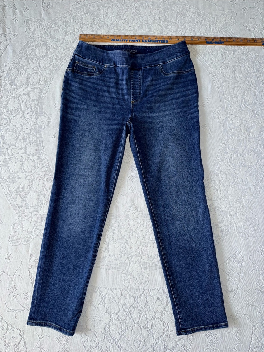 Chicos Women's Dark Blue Ankle‎ Jeggings Skinny pull on Stretch Jeans size 8R